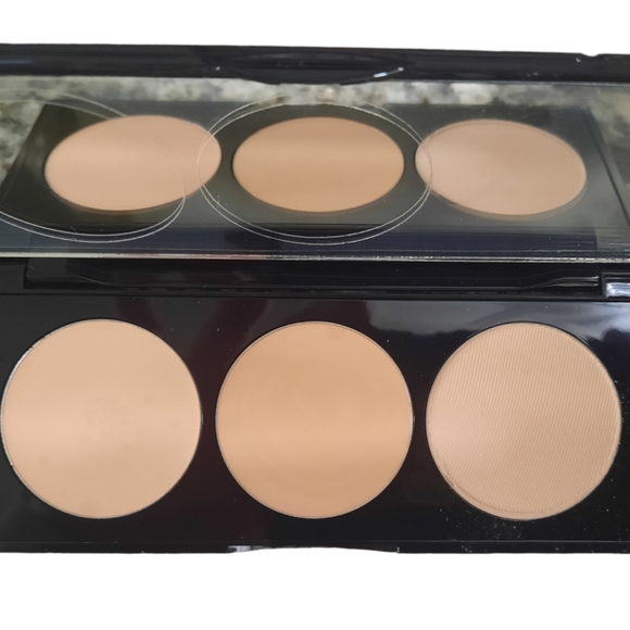 ♥️ Mally Beauty Custom Concealer System, Shade Light, NIB - Picture 3 of 4